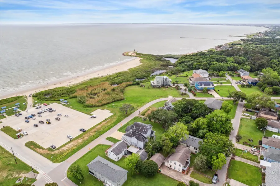 4910 Palm Street, Seabrook, TX 77586 - Image #2