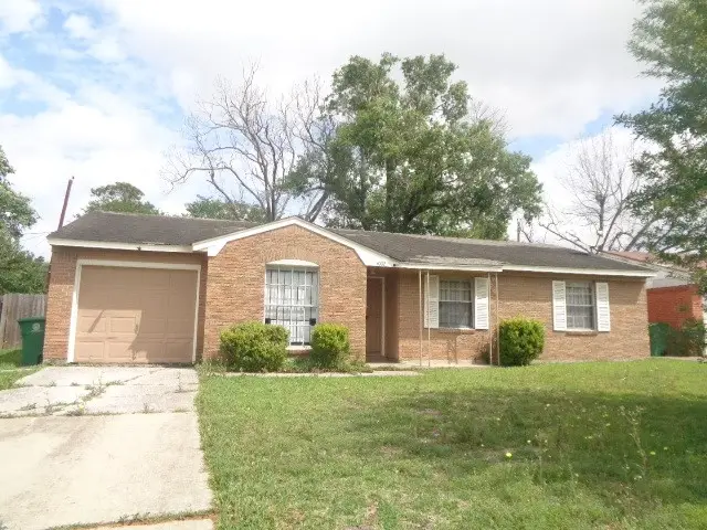 4002 Cloverbrook Drive, Houston, TX 77045 - #1