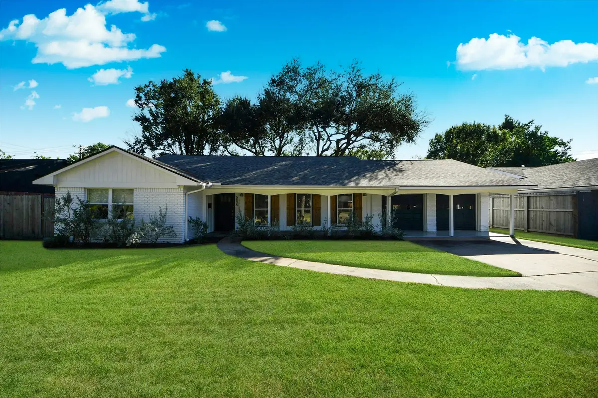 5605 Flack Drive, Houston, TX 77081 - Image #1