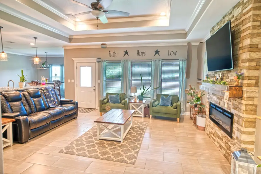 512 Wellshire, West Columbia, TX 77486 - #3