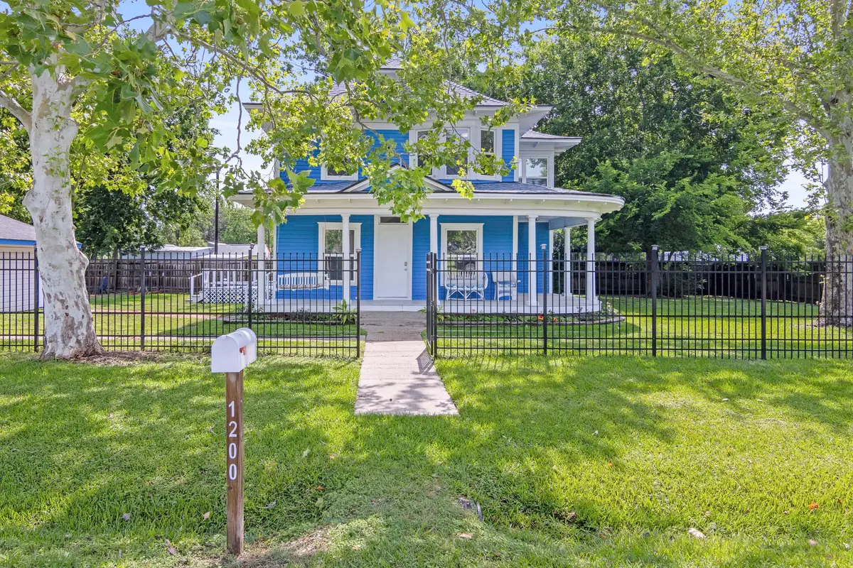 1200 4th Street, Palacios, TX 77465 - #1