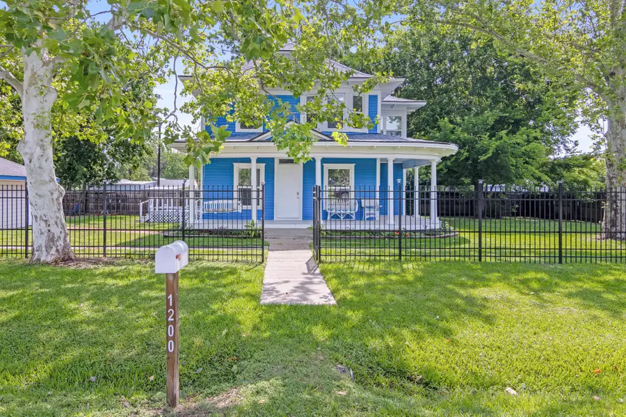 1200 4th Street, Palacios, TX 77465 - #2