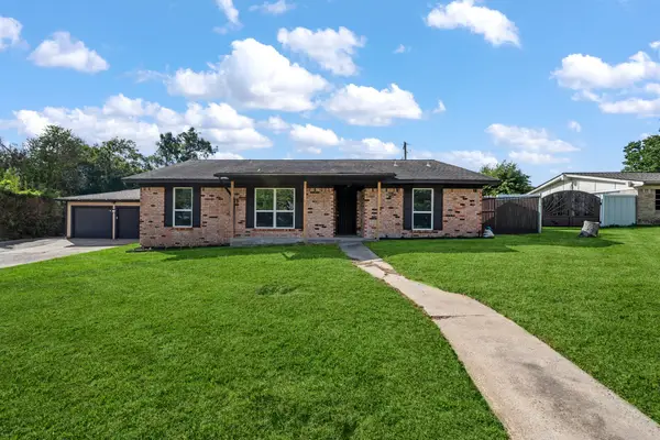 709 Scenic Drive, Baytown, TX 77521