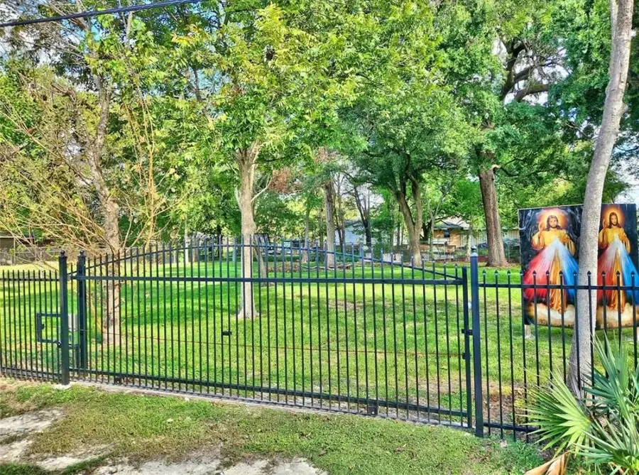 4108 Falls Street, Houston, TX 77026 - #2