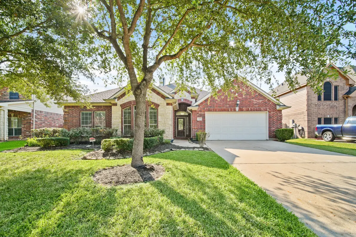 1915 Stable Stone Lane, Pearland, TX 77581 - Image #1