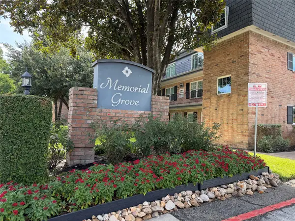 9011 Gaylord Street #43, Hedwig Village, TX 77024