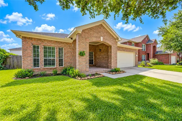 12619 Vineyard Trail Lane, Sugar Land, TX 77478