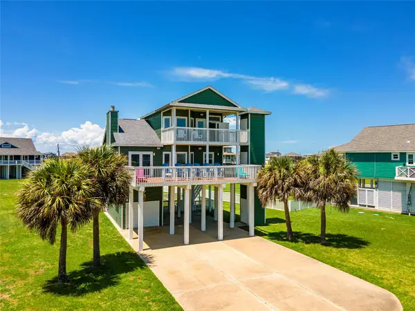 18902 Shaman Drive, Galveston, TX 77554