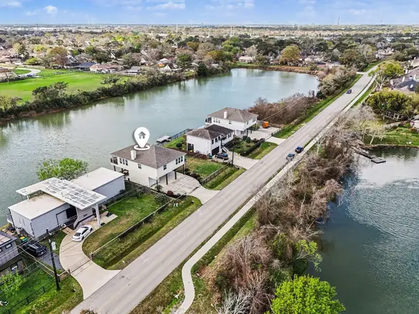 1133 E Meyer Road, Seabrook, TX 77586