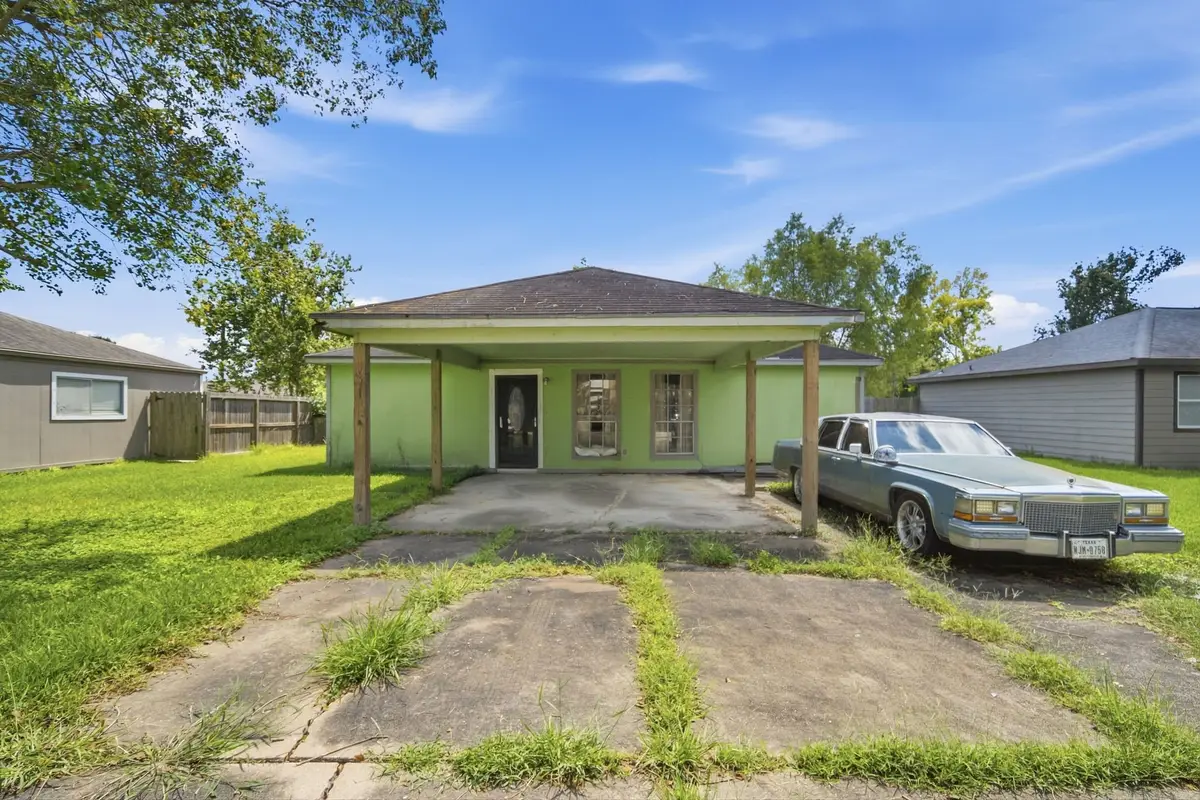 4826 27th Street, Dickinson, TX 77539 - #1