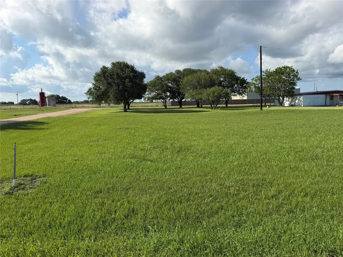 342 Starling, Palacios, TX 77465 - #1
