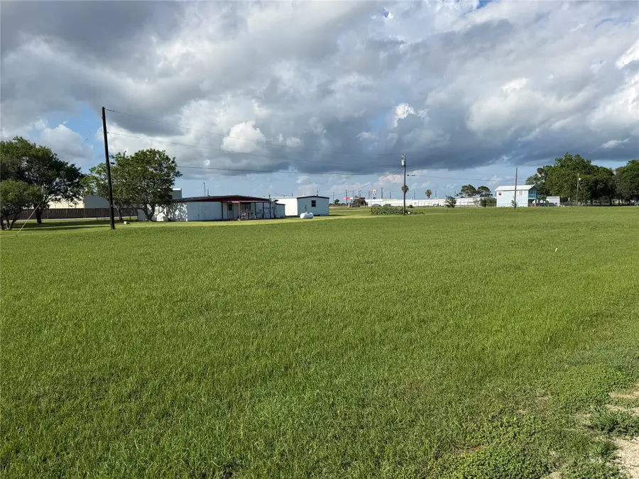 342 Starling, Palacios, TX 77465 - #3