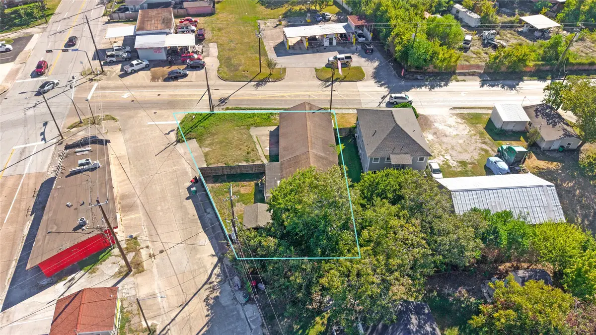804 W Main Street, Baytown, TX 77520 - #1