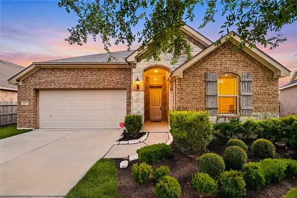 6200 Glenn Hills Lane, League City, TX 77573
