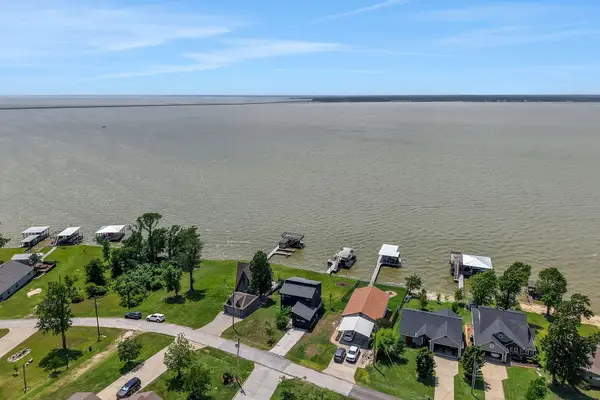 546 W Cattle Drive, Onalaska, TX 77360