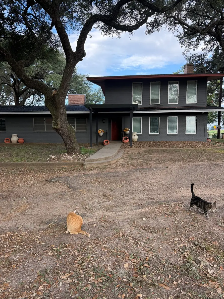 100 Evans Street, Alleyton, TX 78935 - #2