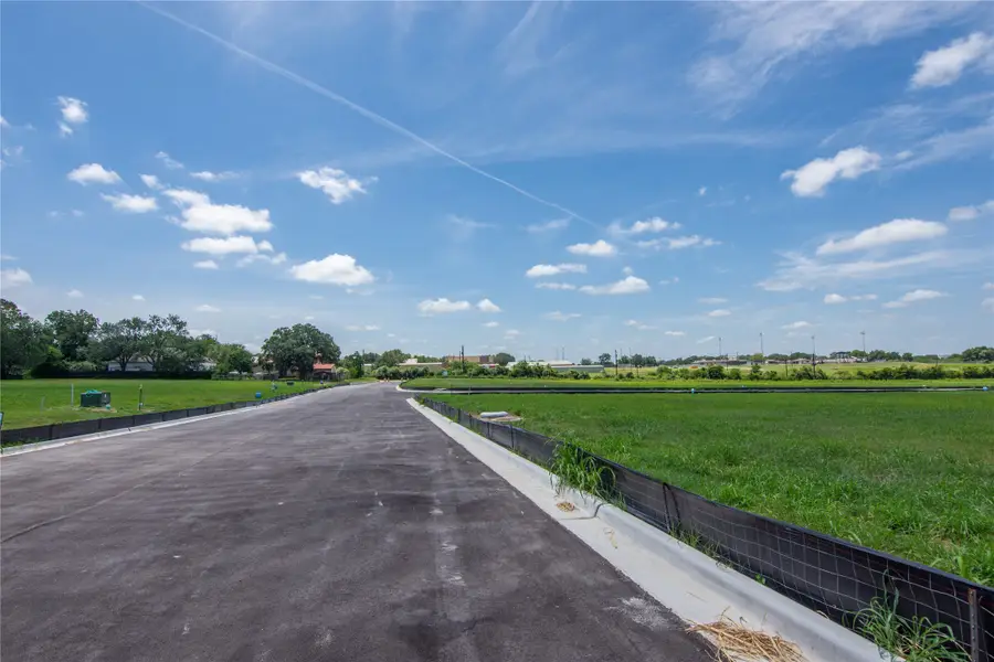 500 Trend View Drive, Weimar, TX 78962 - #3