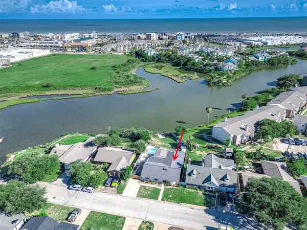 6513 Golf Crest Drive, Galveston, TX 77551