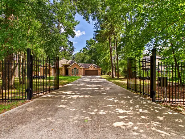 19521 Desna Drive, Porter, TX 77365