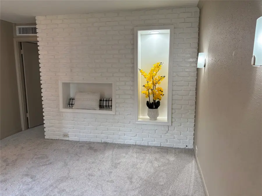 2121 Fountain View Drive #39, Houston, TX 77057 - #3