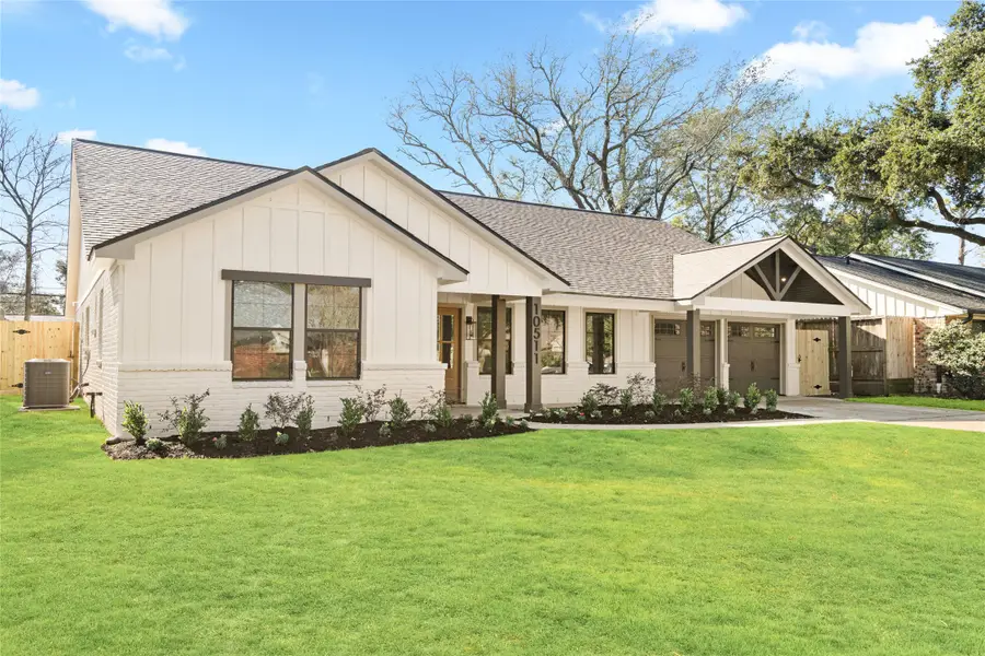 10511 Londonderry Drive, Houston, TX 77043 - Image #3