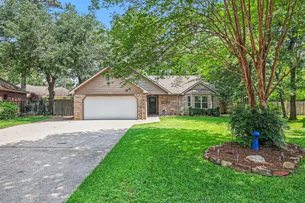 142 S Park Drive, Conroe, TX 77356
