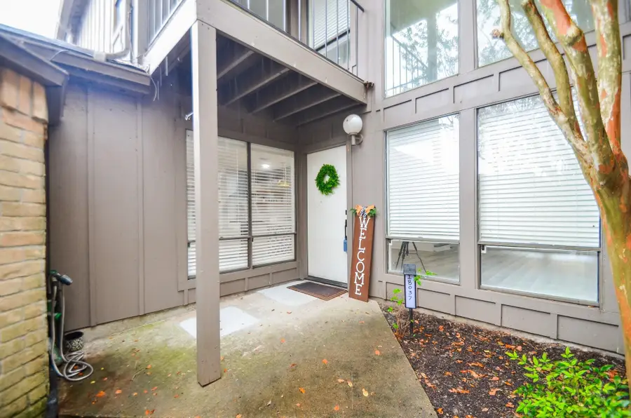 18037 Bal Harbour Drive, Nassau Bay, TX 77058 - Image #3