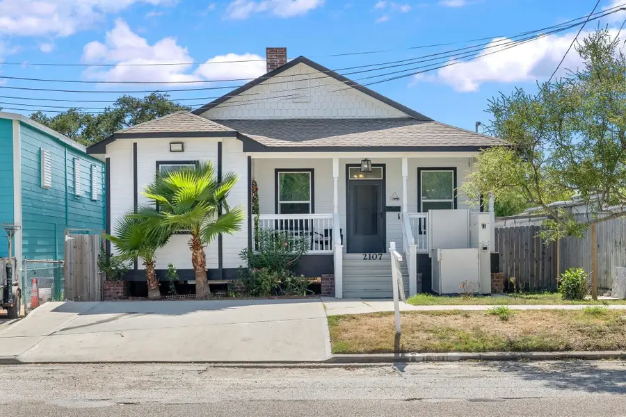 2107 54th Street, Galveston, TX 77551 - Image #2