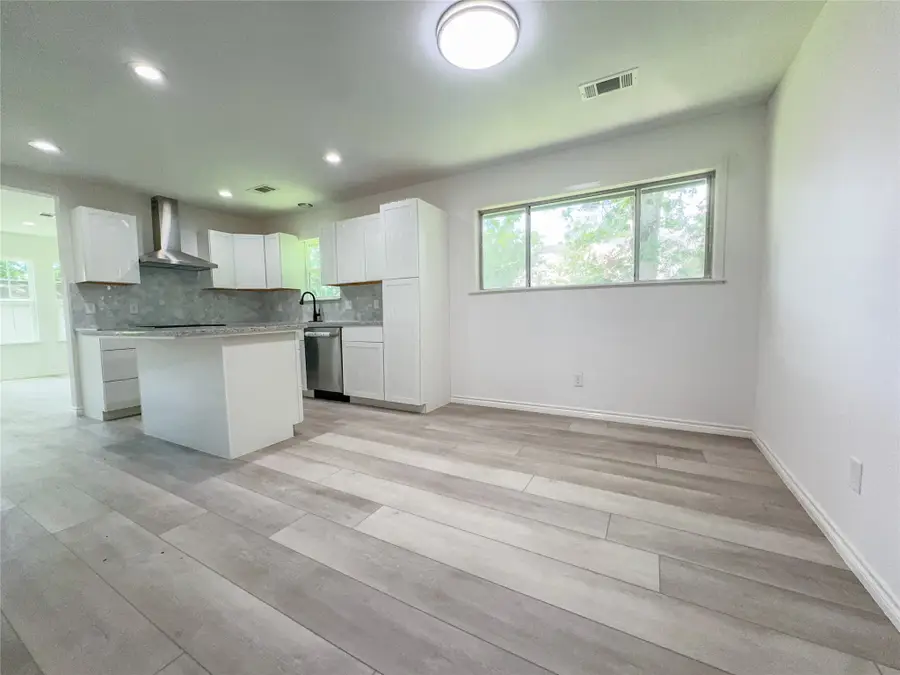 204 Dyer Street, Baytown, TX 77520 - #3