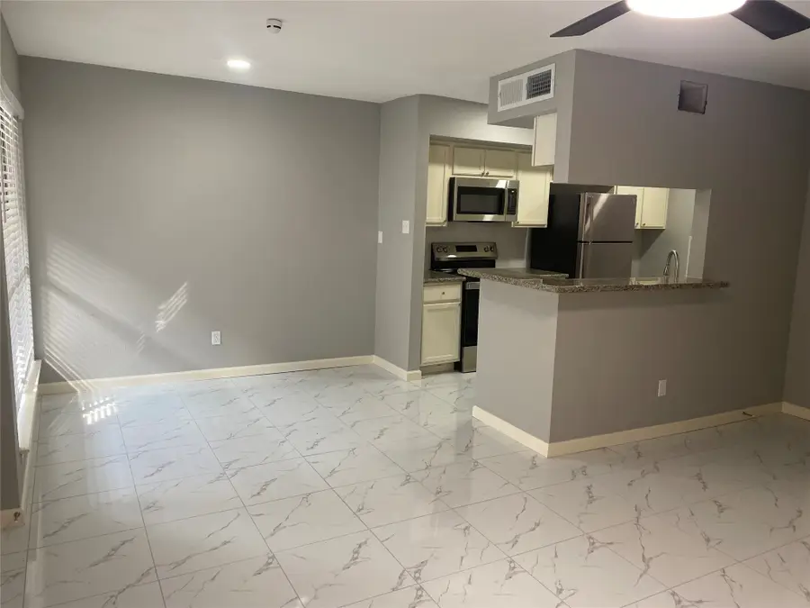 6633 W Airport Boulevard #1304, Houston, TX 77035 - #3