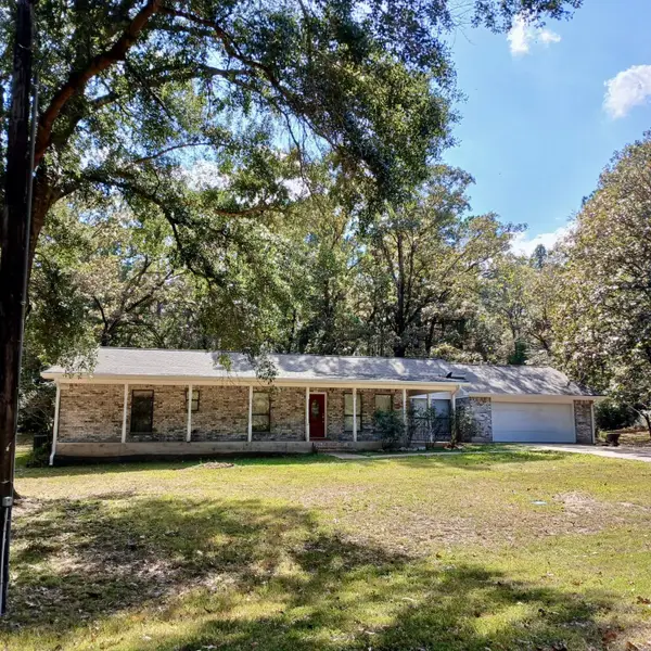 220 B H Carroll, Trinity, TX 75862