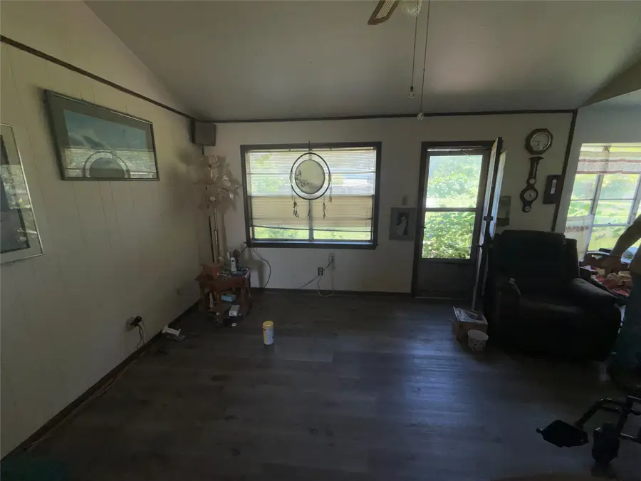 402 S Yaupon Street, Richwood, TX 77531 - #3
