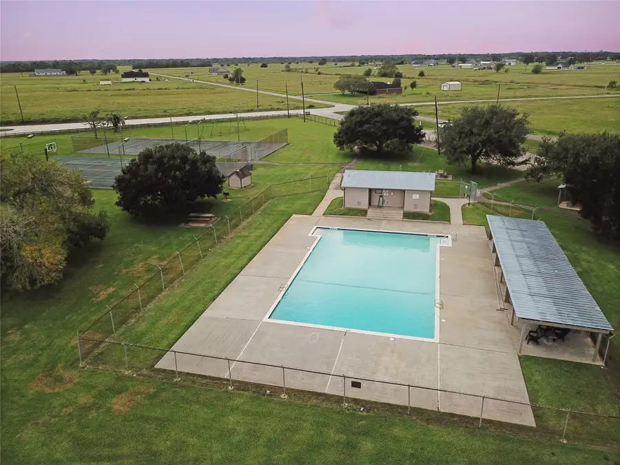 248 Middle Bayou Trail, Angleton, TX 77515 - #3