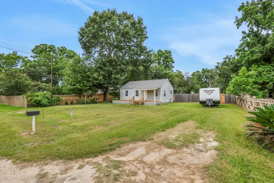 494 Merritt Street, Dayton, TX 77535 - #2