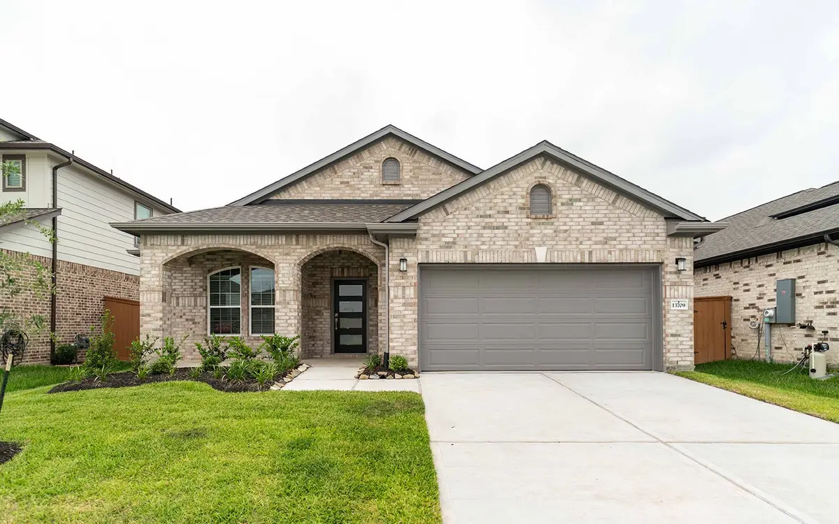 13709 Seneca Lake Drive, Texas City, TX 77568 - #1