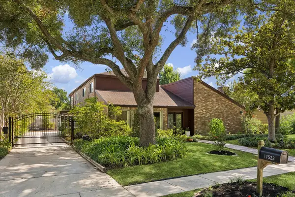 11523 Highgrove Drive, Houston, TX 77077