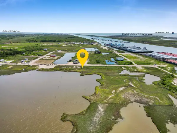 1422 Bahama Lane, Port Bolivar, TX 77650