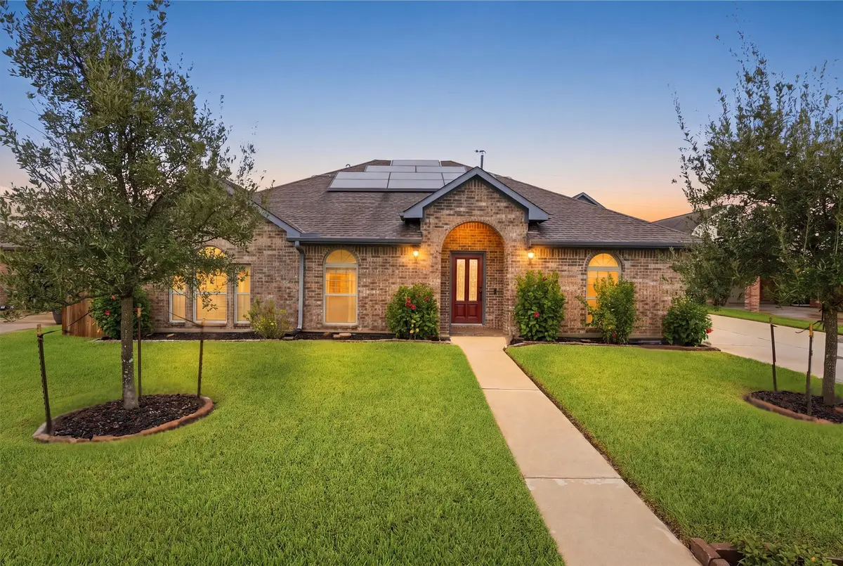 6715 Arlington Drive, Manvel, TX 77578 - #1