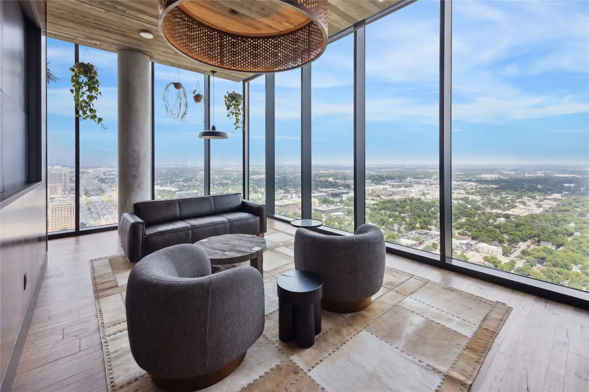 84 East Avenue #3009, Austin, TX 78701 - Image #1