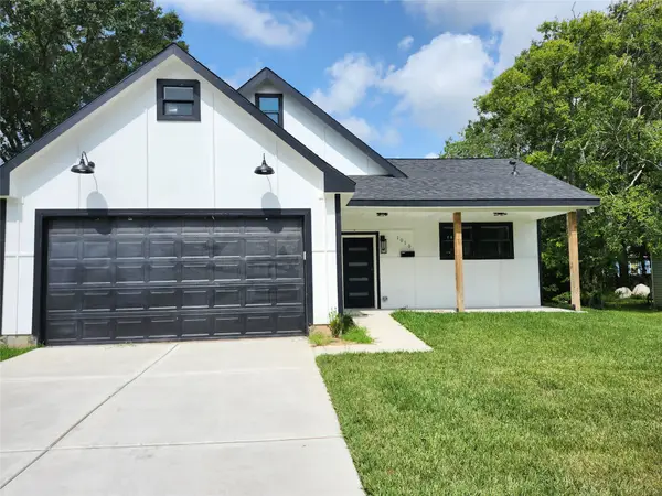 1010 Linden Street, La Marque, TX 77568
