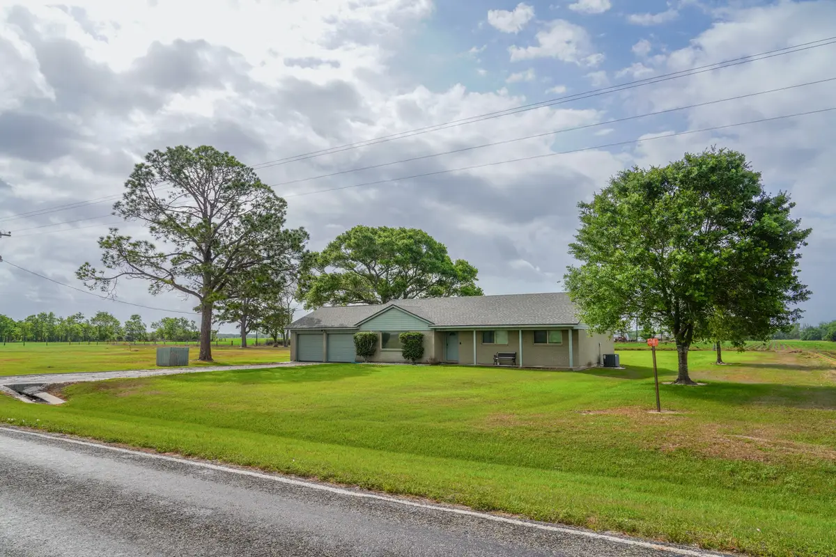 9747 N County Road 393, Louise, TX 77455 - #1