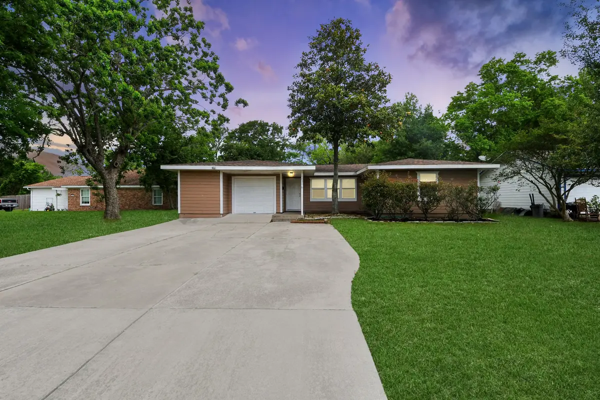 1026 16th Avenue N, Texas City, TX 77590 - #1