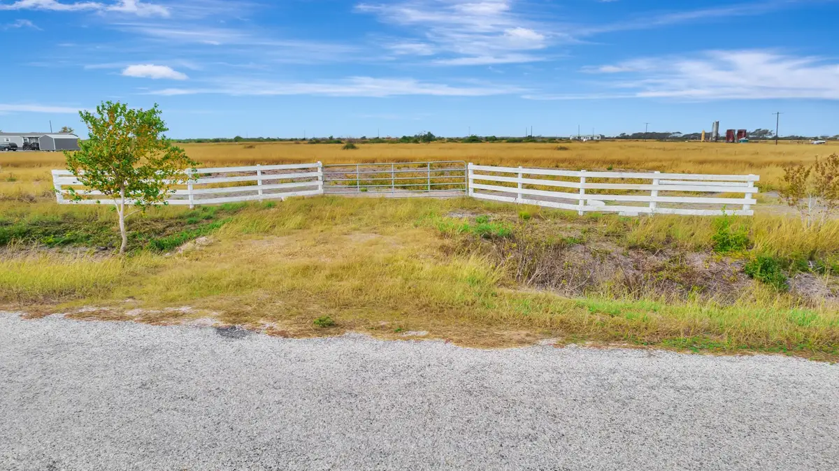 730 County Road 227, Ganado, TX 77962 - Image #1