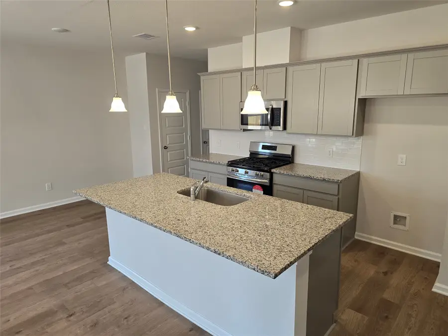 1920 N Riverside Circle, Dayton, TX 77535 - #2
