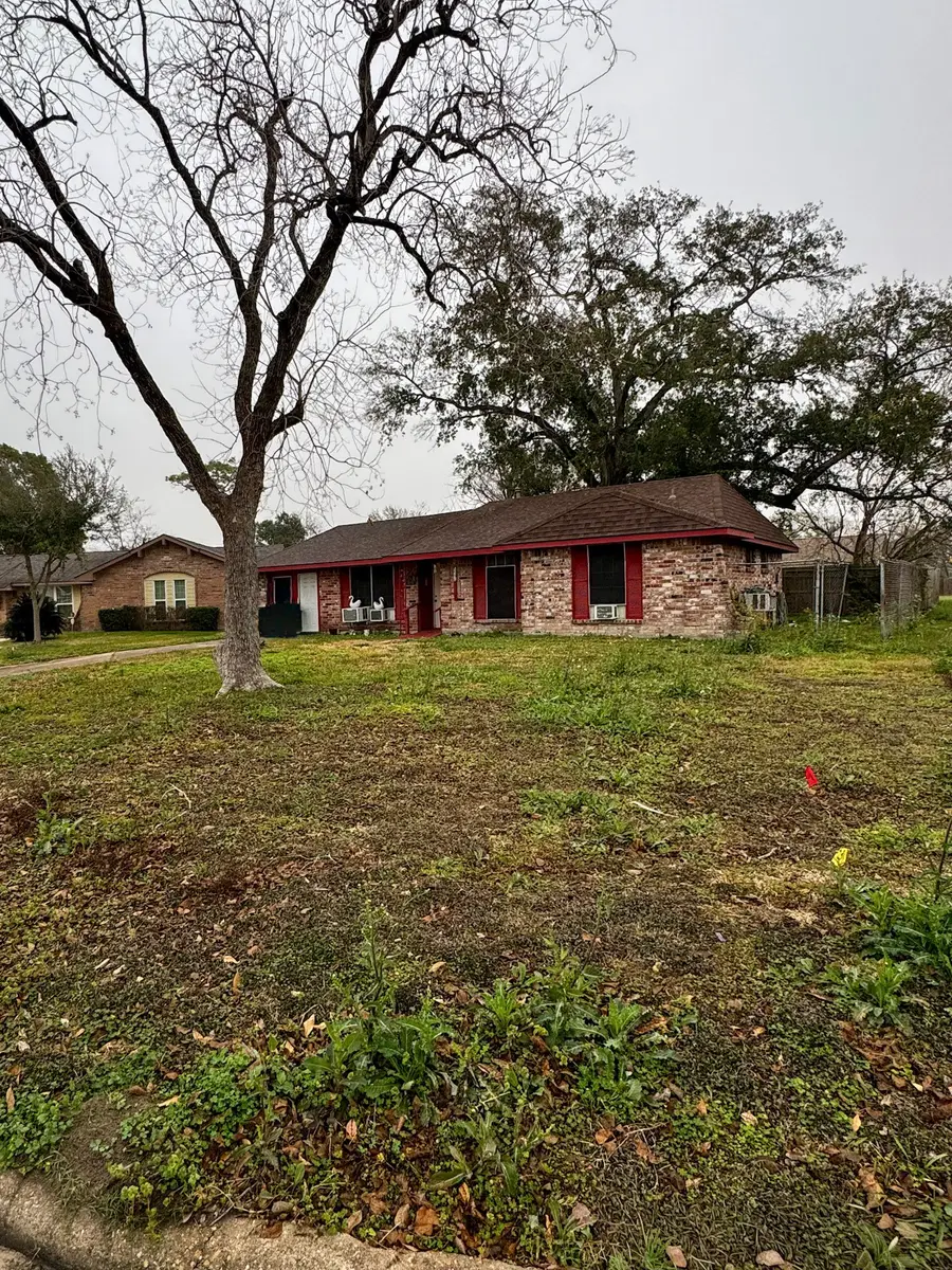 5502 Hohen Circle, Houston, TX 77091 - Image #3