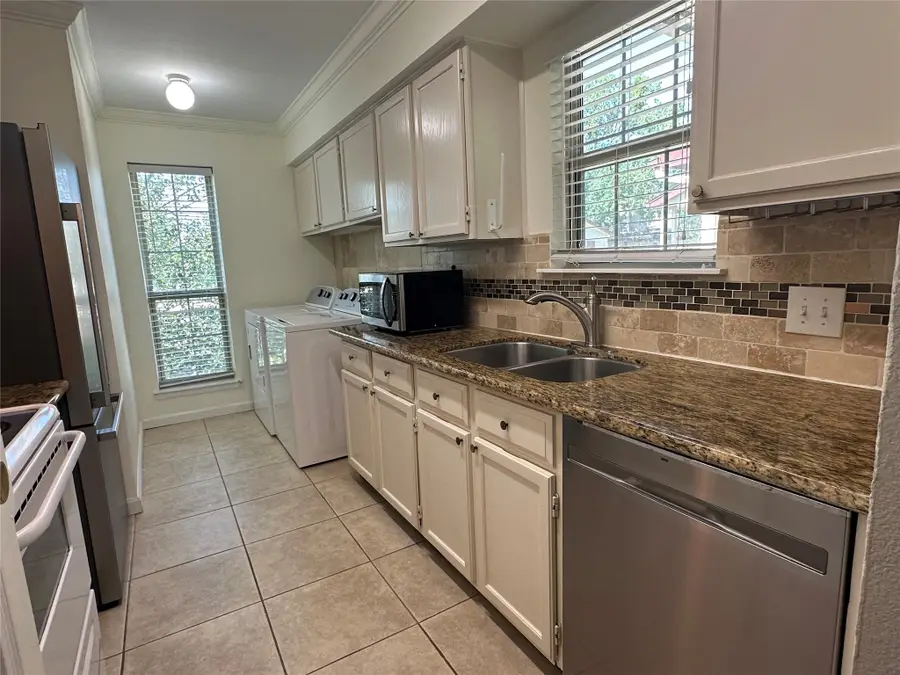 2120 El Paseo Street #806, Houston, TX 77054 - #2