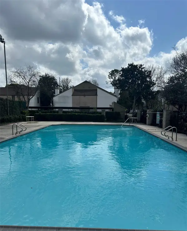 10047 Westpark Drive #30, Houston, TX 77042