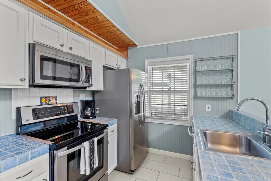 13810 San Domingo Drive, Galveston, TX 77554 - #3