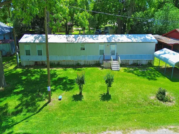 210 Floyd St Street, Boling, TX 77420