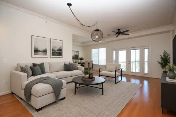 1900 Genesee Street #409, Houston, TX 77006